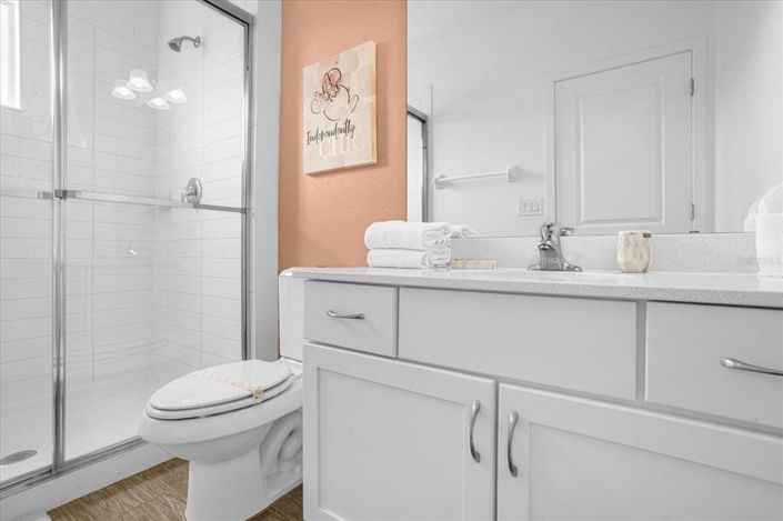 Image No.24-7 Bed Property for sale