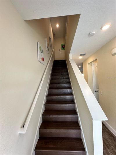 Image No.12-3 Bed Townhouse for sale