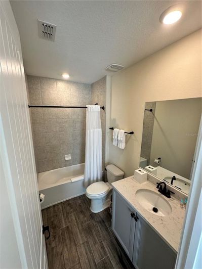 Image No.25-3 Bed Townhouse for sale