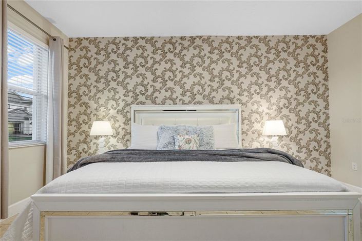 Image No.15-10 Bed Property for sale