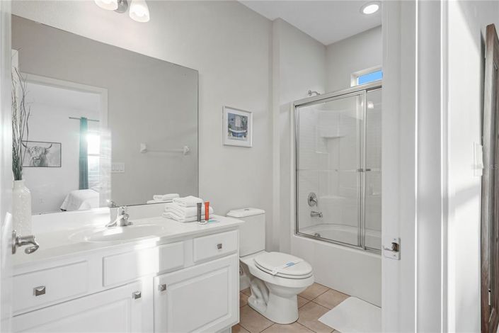 Image No.26-10 Bed Property for sale