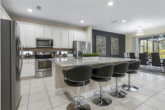 Image No.5-10 Bed Property for sale