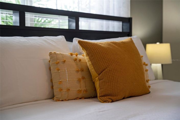 Image No.12-4 Bed Townhouse for sale