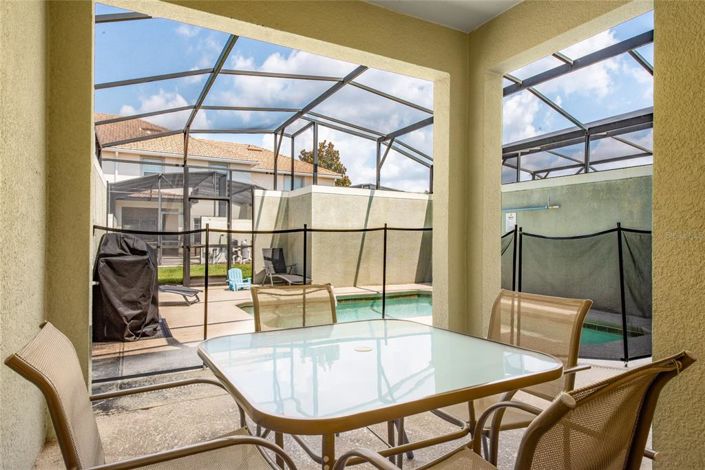 Image No.69-4 Bed Townhouse for sale