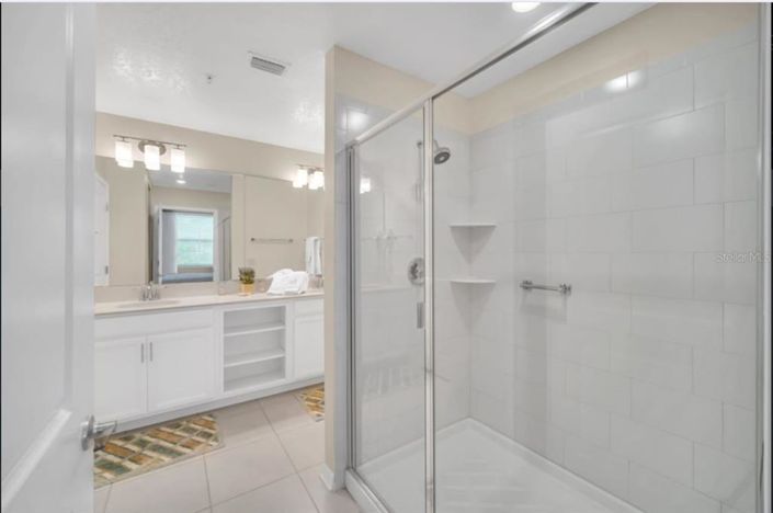 Image No.9-3 Bed Property for sale