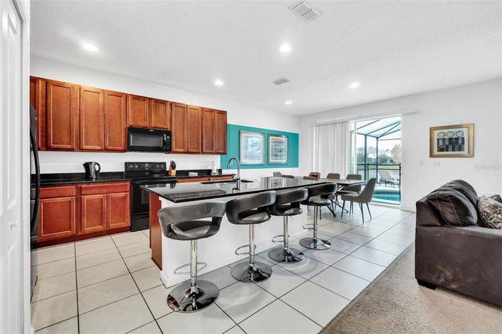 Image No.5-Propriété de 6 chambres à vendre à Kissimmee