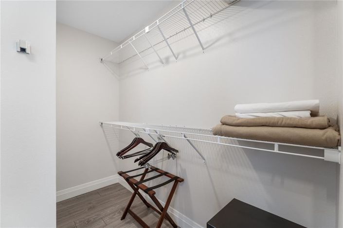 Image No.20-2 Bed Property for sale