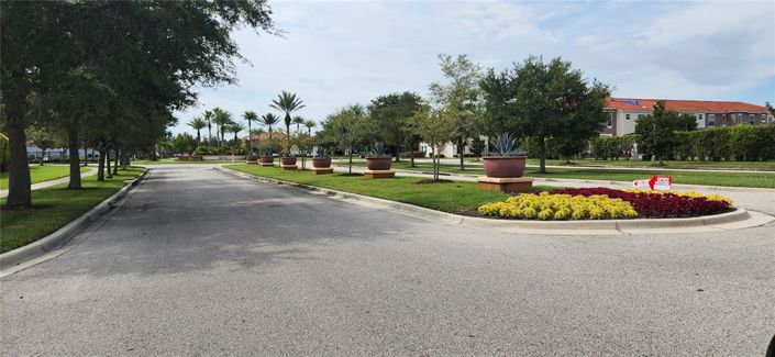 Image No.18-3 Bed Townhouse for sale