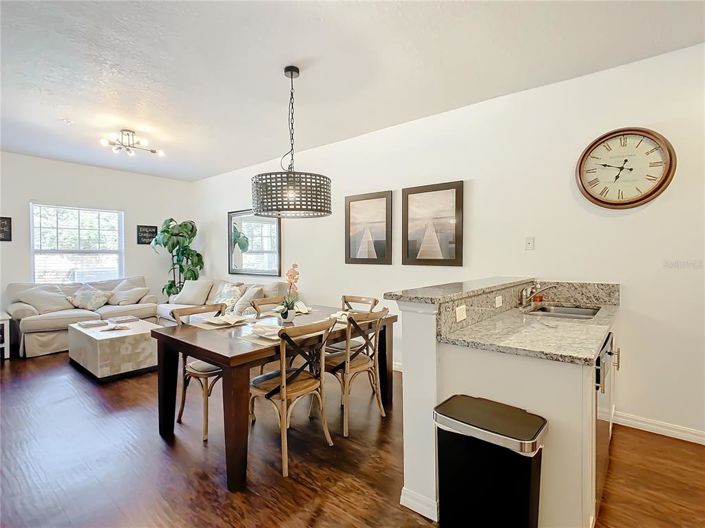 Image No.11-3 Bed Townhouse for sale