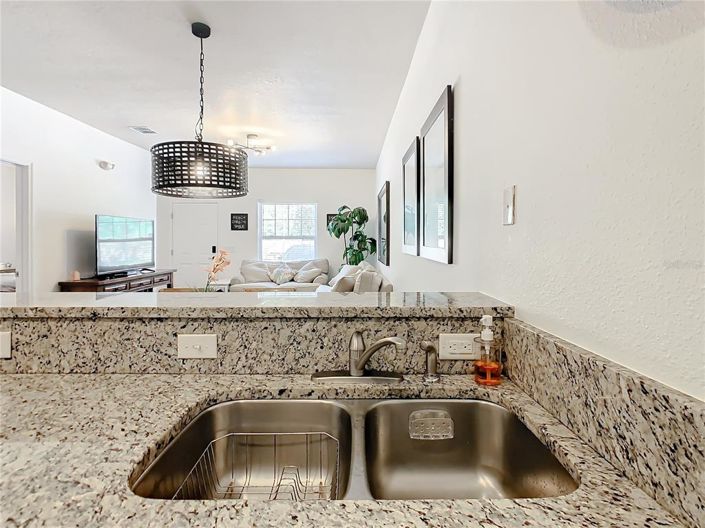 Image No.16-3 Bed Townhouse for sale