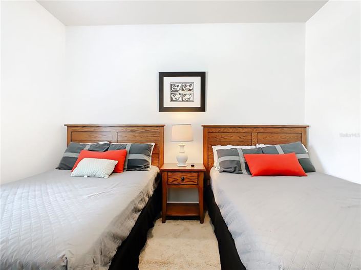 Image No.17-3 Bed Townhouse for sale