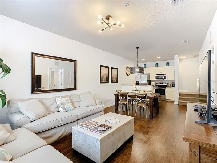 Image No.3-3 Bed Townhouse for sale