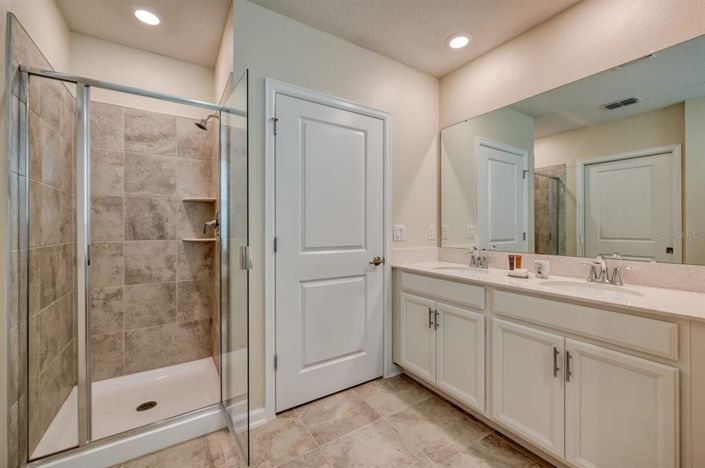 Image No.18-2 Bed Property for sale