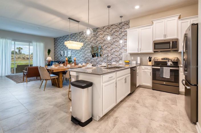 Image No.4-2 Bed Property for sale