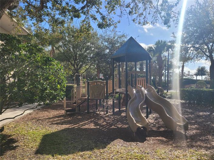 Image No.55-2 Bed Property for sale