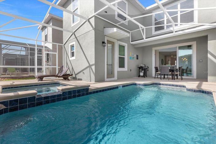 Image No.20-5 Bed Property for sale