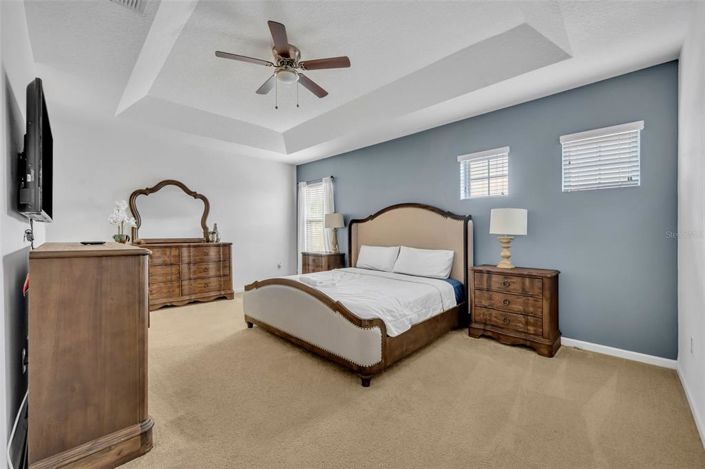 Image No.25-6 Bed Property for sale