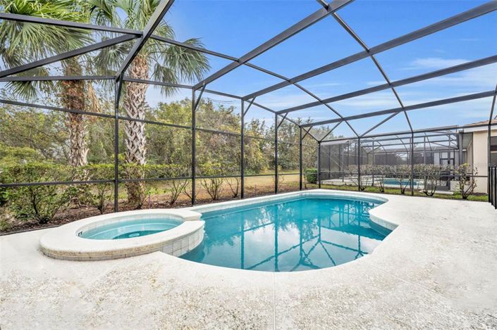 Image No.48-6 Bed Property for sale