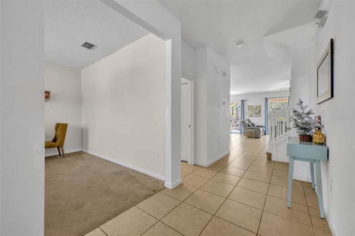 Image No.5-6 Bed Property for sale