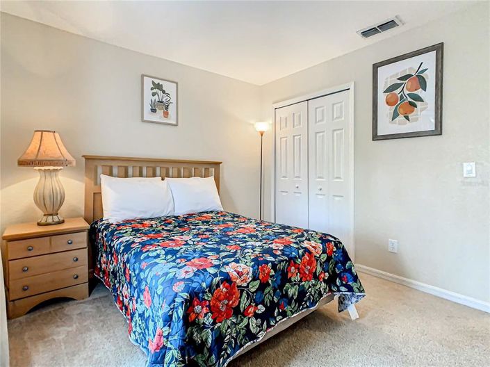 Image No.27-4 Bed Townhouse for sale