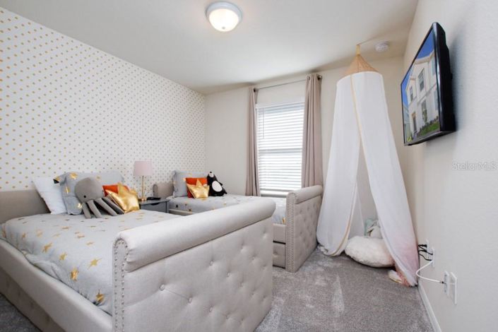 Image No.18-5 Bed Townhouse for sale