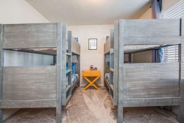 Image No.22-5 Bed Townhouse for sale