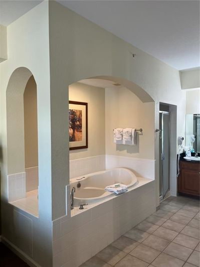 Image No.17-3 Bed Property for sale