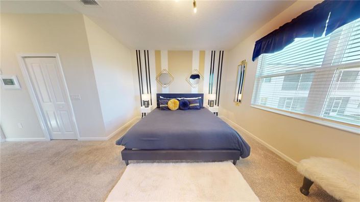 Image No.17-3 Bed Property for sale