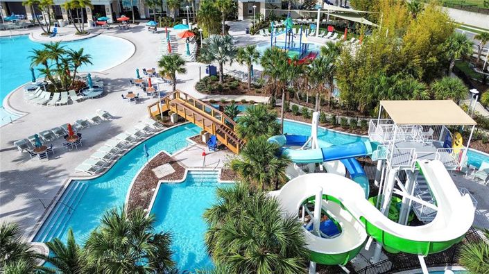 Image No.56-5 Bed Townhouse for sale