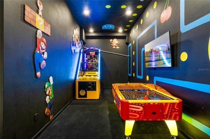 Image No.19-13 Bed Property for sale