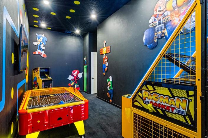 Image No.21-13 Bed Property for sale