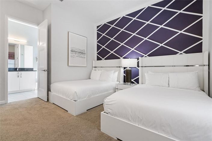 Image No.31-13 Bed Property for sale