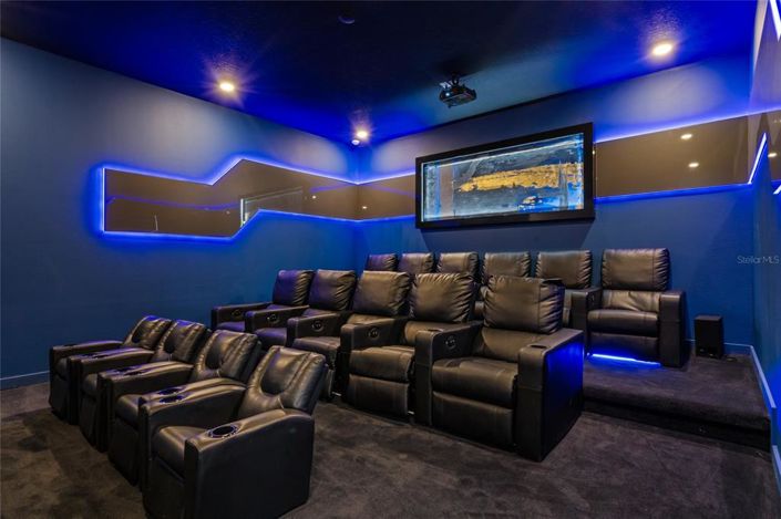 Image No.37-13 Bed Property for sale