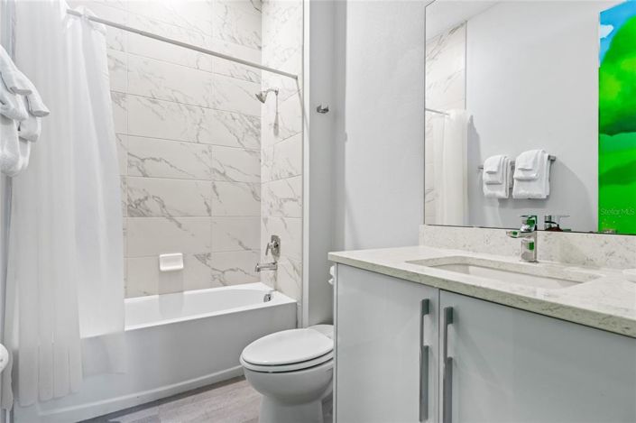 Image No.48-13 Bed Property for sale