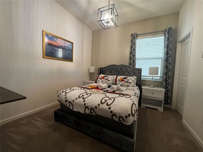 Image No.24-12 Bed Property for sale