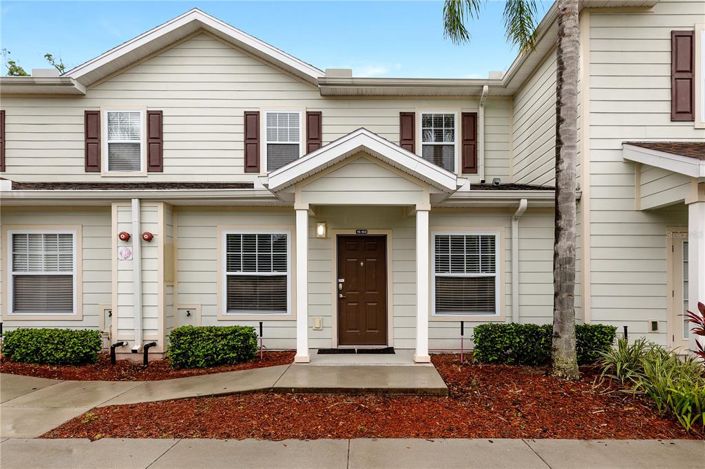 Image No.1-3 Bed Townhouse for sale