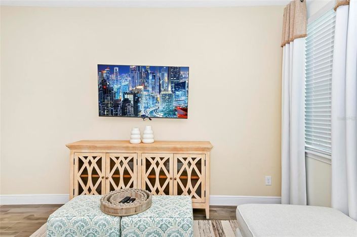 Image No.11-3 Bed Townhouse for sale