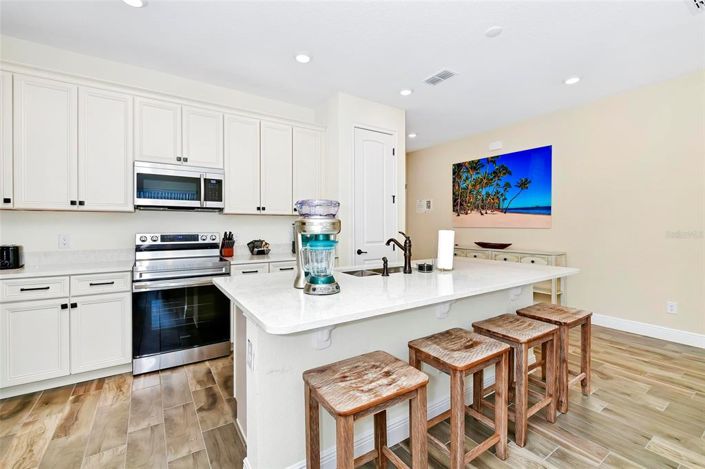 Image No.12-3 Bed Townhouse for sale