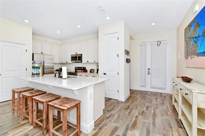 Image No.13-3 Bed Townhouse for sale