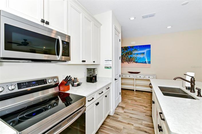 Image No.20-3 Bed Townhouse for sale