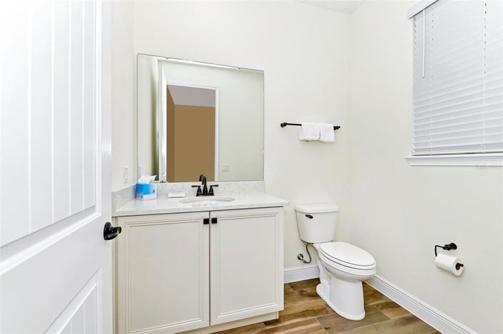 Image No.23-3 Bed Townhouse for sale