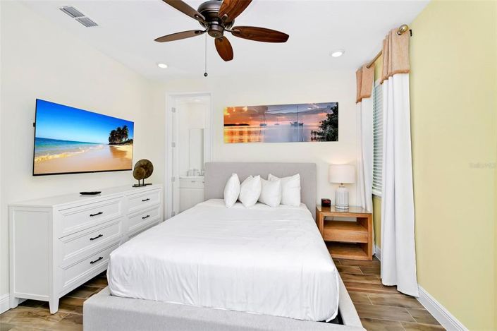 Image No.26-3 Bed Townhouse for sale