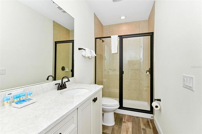 Image No.30-3 Bed Townhouse for sale