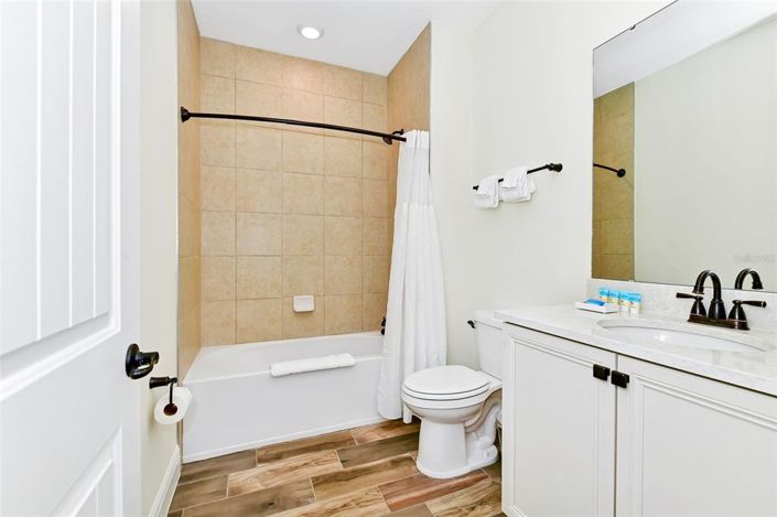 Image No.31-3 Bed Townhouse for sale