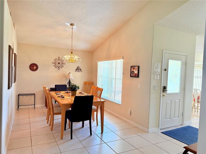 Image No.11-Propriété de 4 chambres à vendre à Kissimmee