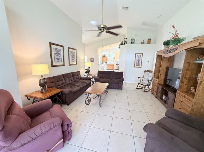 Image No.16-Propriété de 4 chambres à vendre à Kissimmee