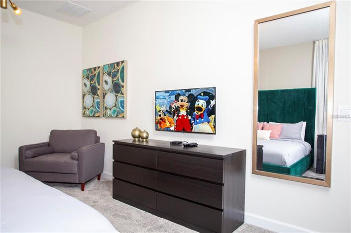 Image No.35-7 Bed Property for sale