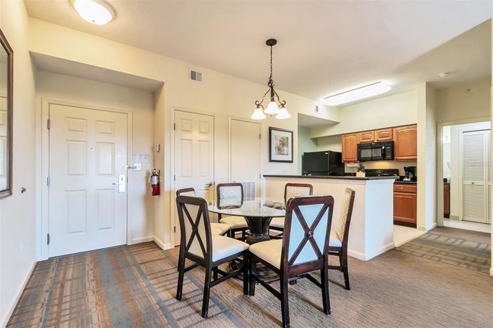 Image No.10-2 Bed Property for sale