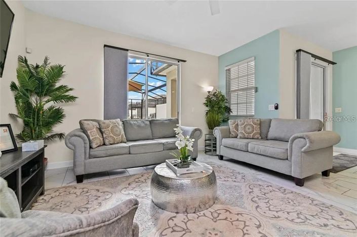 Image No.9-4 Bed Townhouse for sale