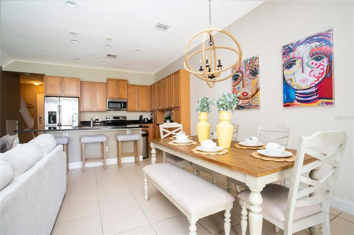 Image No.11-4 Bed Townhouse for sale